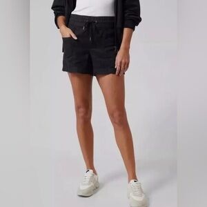 NWOT ATHLETA Cabo Linen Shorts 4”Women Sz 14 Pockets Drawstring Elastic Black